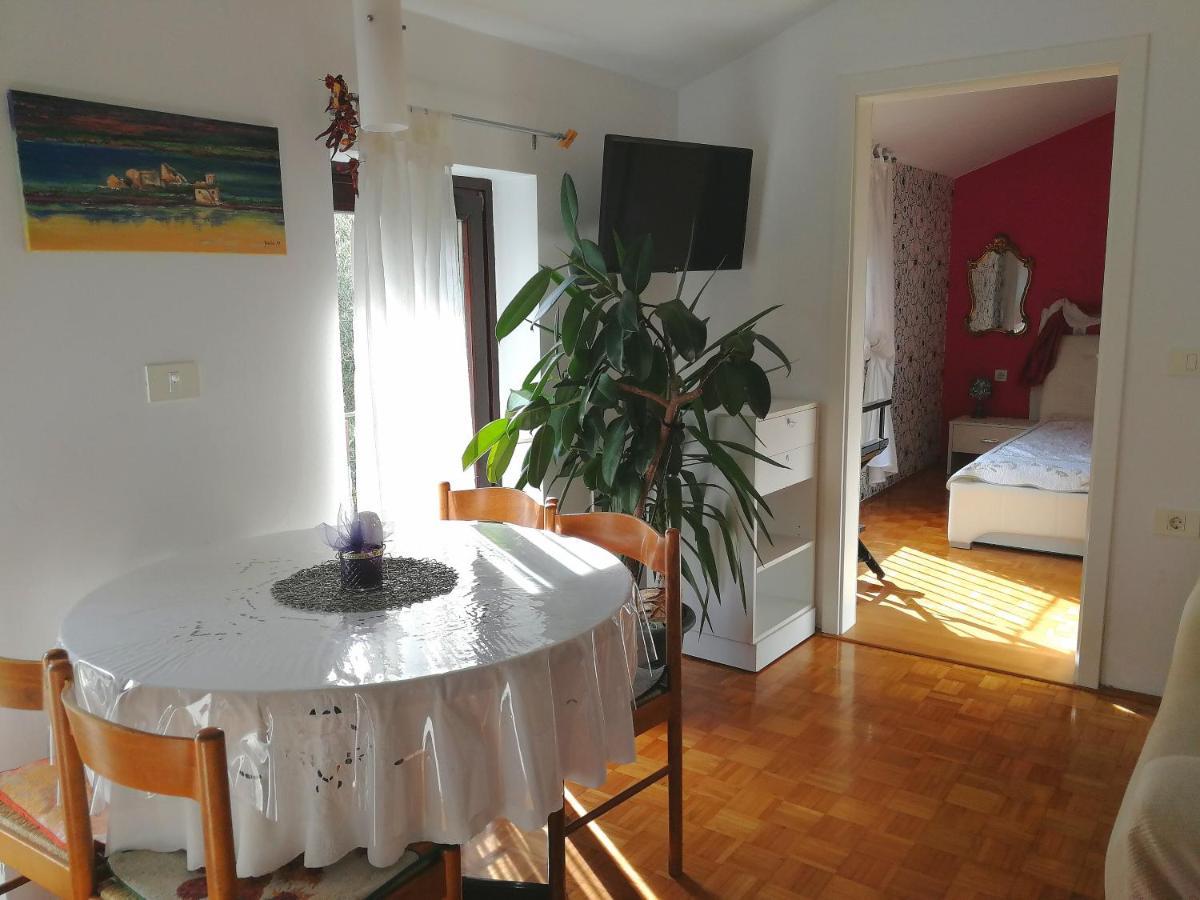 Millenca Apartment Izola Eksteriør bilde