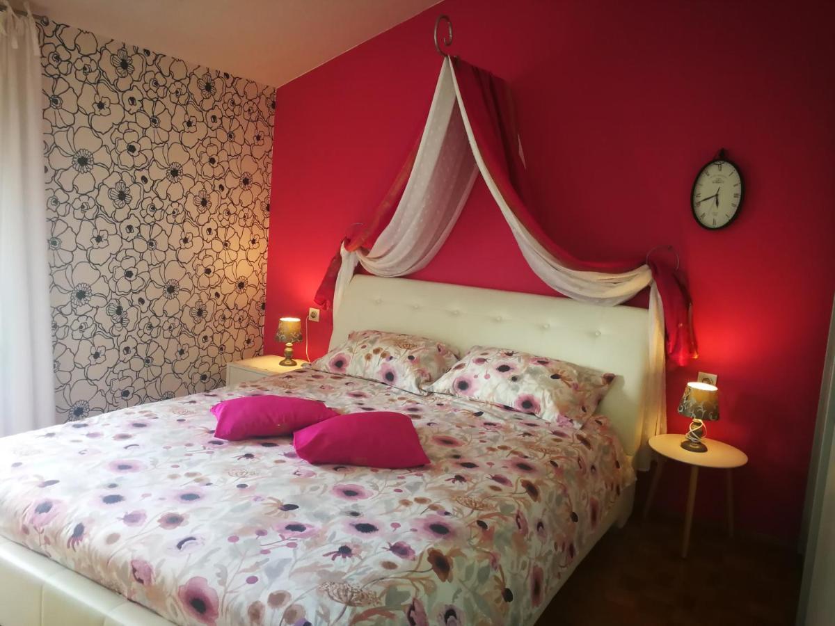 Millenca Apartment Izola Eksteriør bilde