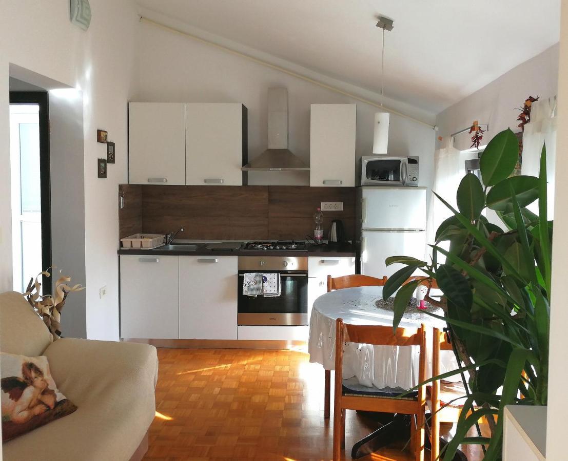Millenca Apartment Izola Eksteriør bilde